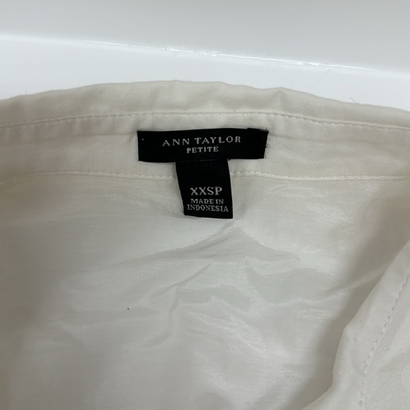 Ann Taylor petite white botton up blouse with gorgous detail sheer xxs PTP 17 - Picture 3 of 4